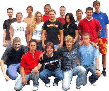 Hinten: Bene, Markus, Andi, David, Flo, Ruben
Mitte: Steffen, Lisa, Jo, Irina, Pascal
Vorne: Lukas, Ismail, Philipp, Peter, Wolle